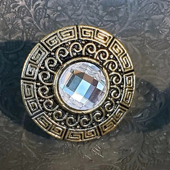 Y2K Bronze Clear Faceted Crystal Round Greek Key Cocktail Ring Vintage Grunge - Picture 2 of 9
